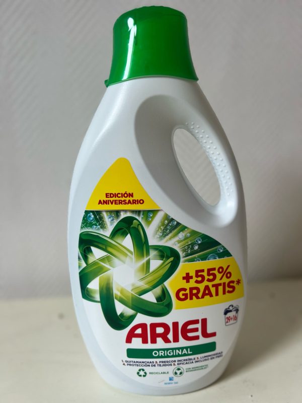 Ariel Lessive Original