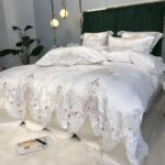 Ensemble de housse de couette en coton – 6 pièces brodées, en satin de coton effet soie, avec taies d’oreiller – Image 2