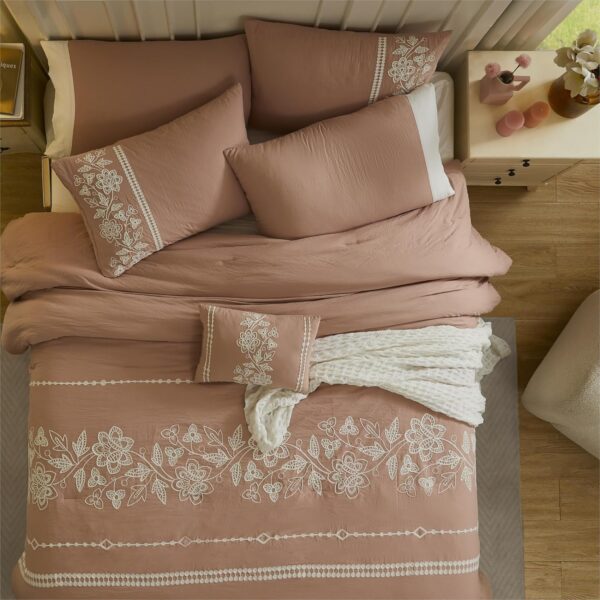 Ensemble de literie vert sauge brodé, taille Full – 6 pièces, style farmhouse avec broderies florales, couette toutes saisons avec draps et taies d’oreiller, complet pour double lit . – Image 2