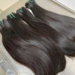 Extensions en cheveux naturels bruts lisses - Noir – Image 4