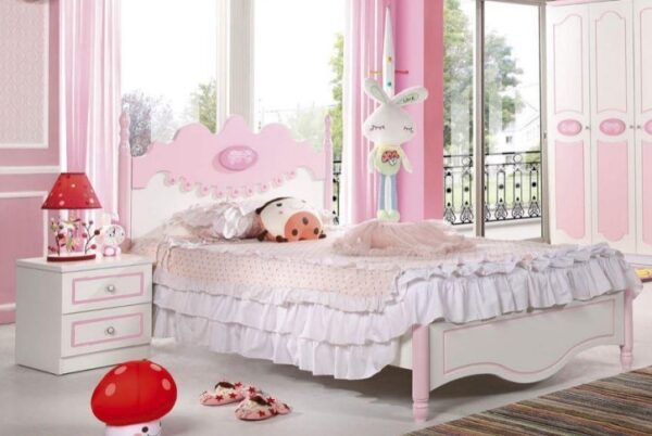 Une chambre de fille rose classique  chambre  spacieux – Image 2