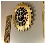 Ensemble Horloges Murales Décoratives Dorées – Élégantes avec Chiffres Romains + Table en Nid – Image 4