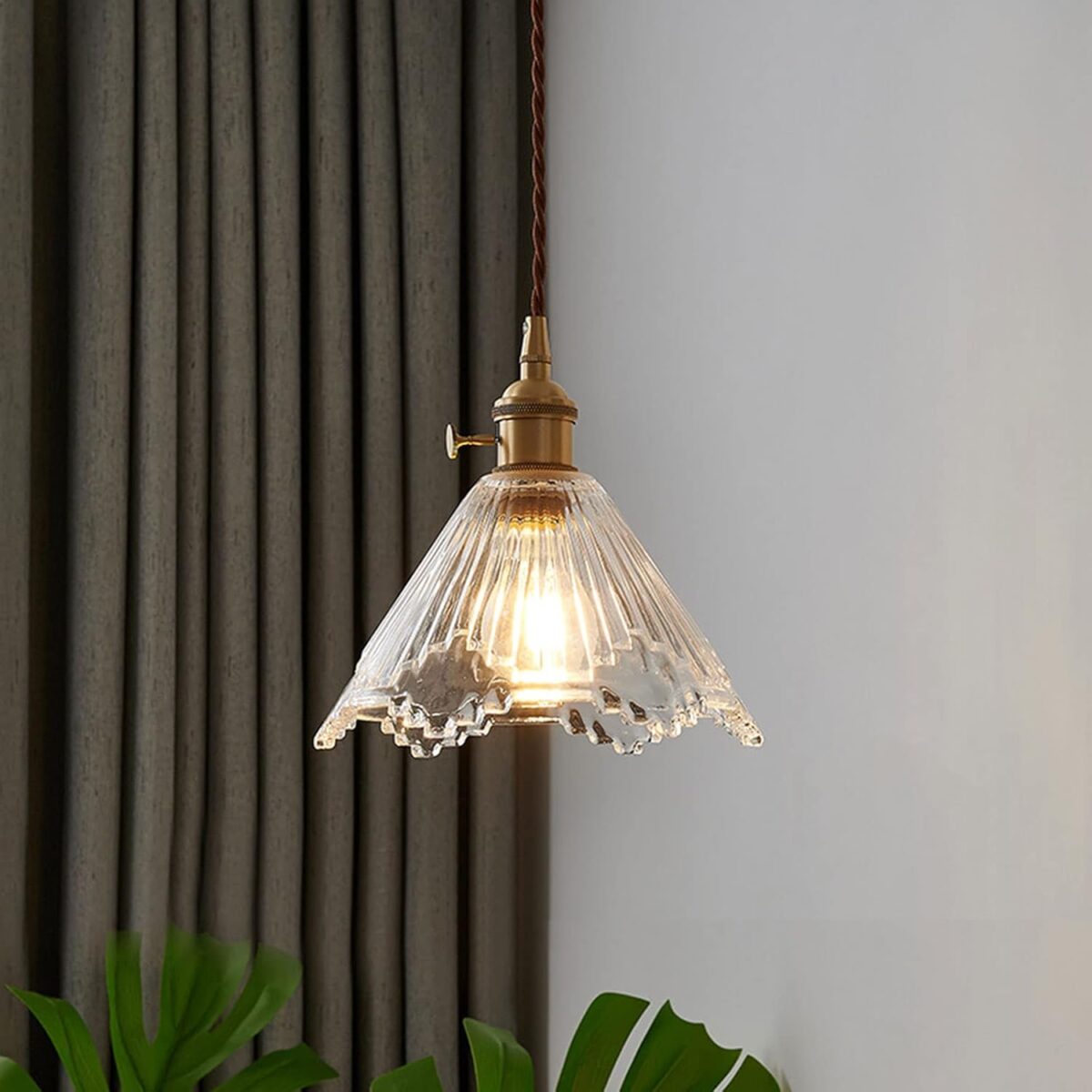 Suspension luminaire , Lustre décoratif à tête unique en laiton, abat-jour en verre hautement translucide, lampe à suspension décorative – Image 1