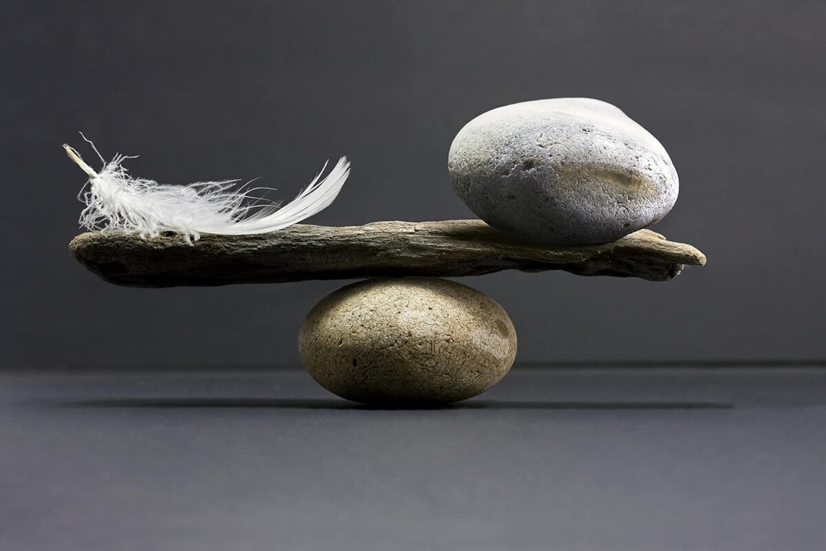 Tableau sur toile Balance Zen Balance plume et pierre - Haute résolution – Image 1