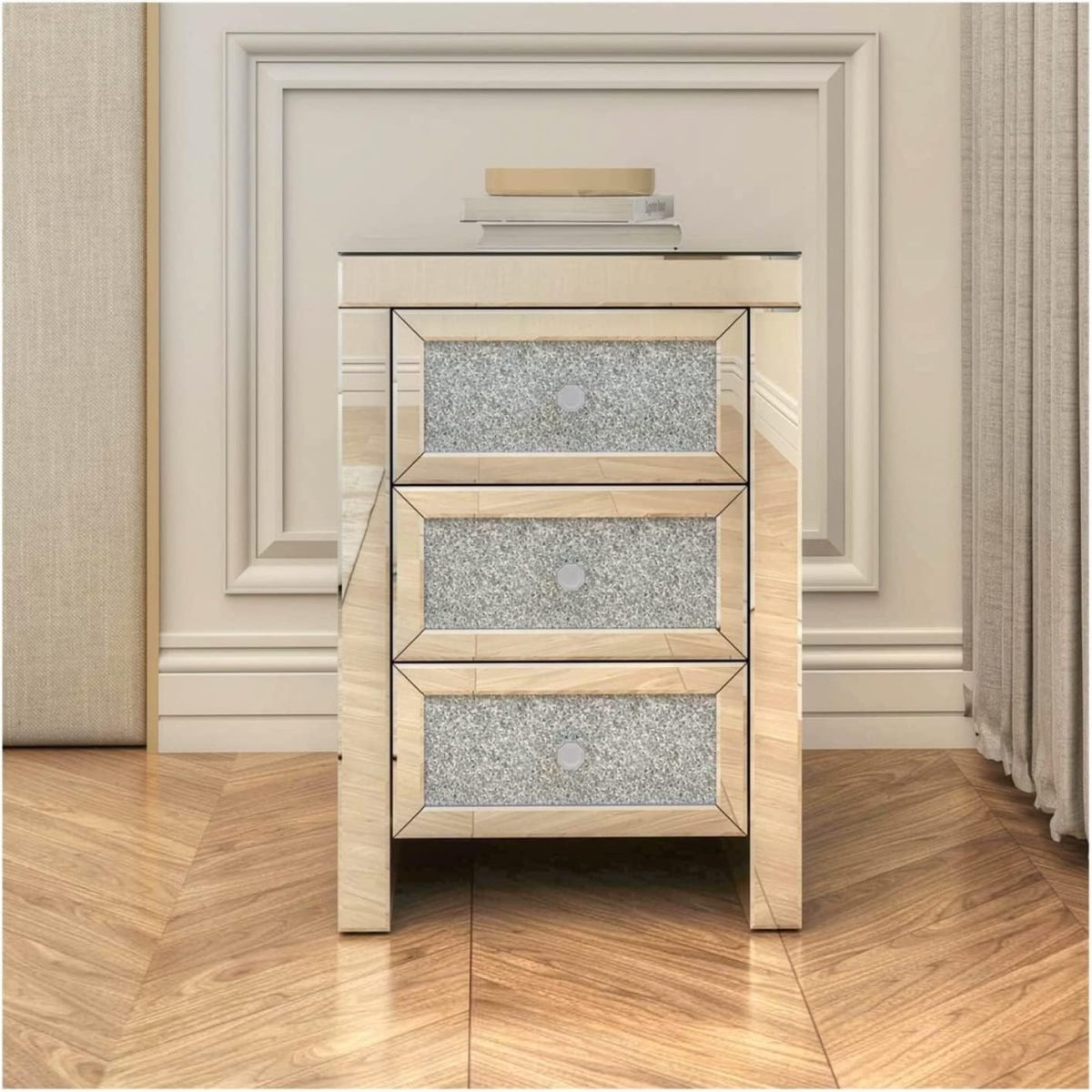 Table de Chevet Miroir Argenté avec 3 Tiroirs – Élégance et Rangement – Image 1