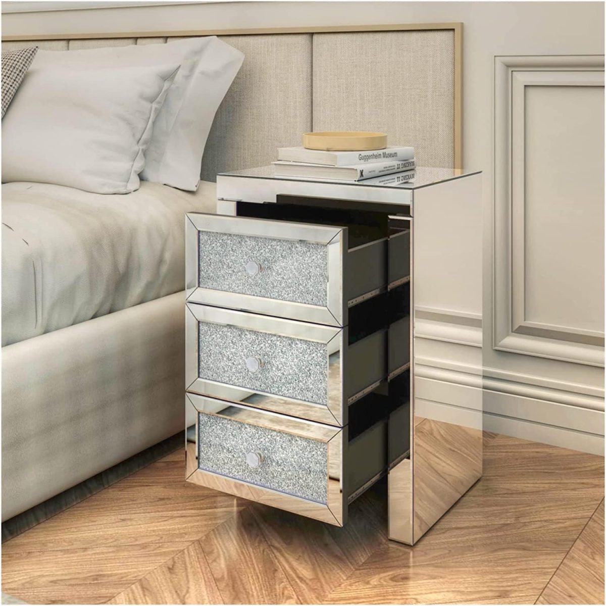 Table de Chevet Miroir Argenté avec 3 Tiroirs – Élégance et Rangement – Image 2