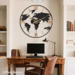 grande horloge murale de 61 cm au style moderne séduit par son design raffiné et son cadre en métal doré – Image 2