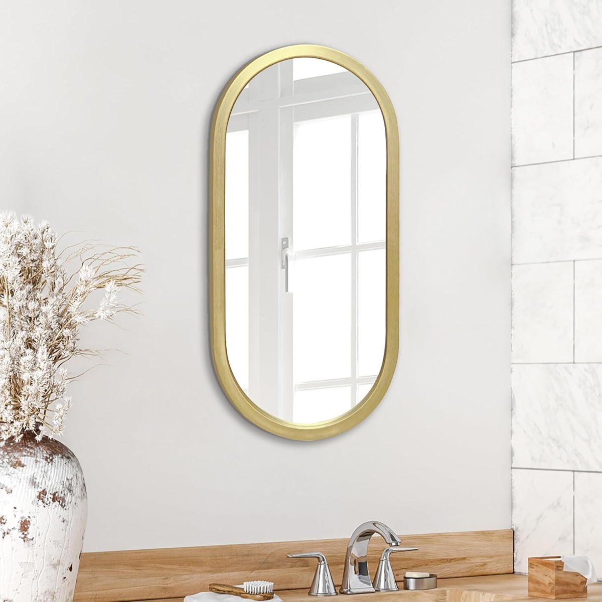 Americanflat Miroir Mural Ovale Doré Décoration Murale pour Salle de Bain, Salon, Chambre avec Cadre Large, Arrondi, Moderne et Fixation Verticale – Image 1