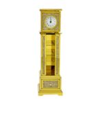 Horloge Grand-Père Moderne Noralie – Diamants Acryliques Incrustés, Chiffres Romains, LED & Vitrine – À Poser Contre un Mur