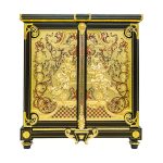 Buffet 2 Portes de Prestige – Montures en Bronze Doré 24 Carats, Incrustations de Laiton et Coquilles – Image 2