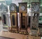 Horloge Grand-Père Moderne Noralie – Diamants Acryliques Incrustés, Chiffres Romains, LED & Vitrine – À Poser Contre un Mur – Image 3