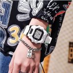 Montre de Sport Homme LED – Étanche, Numérique Multifonction – Style Tendance Étudiant & Aventure Plein Air – Montre Électronique Cadeau – Image 5