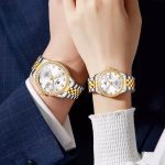 Montres Couple OLEVS – Paire de Montres Quartz Dorées, Étanches & Lumineuses – Cadeau Élégant pour Hommes et Femme – Image 7