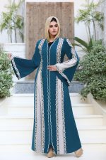 Robe hijab élégante agrémentée de dentelle raffinée – Image 2