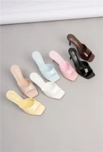 Mules à Bout Carré Rose Bébé – L'Indispensable de Saison