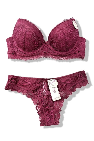 Ensemble lingerie soutien-gorge et string – Élégance et confort